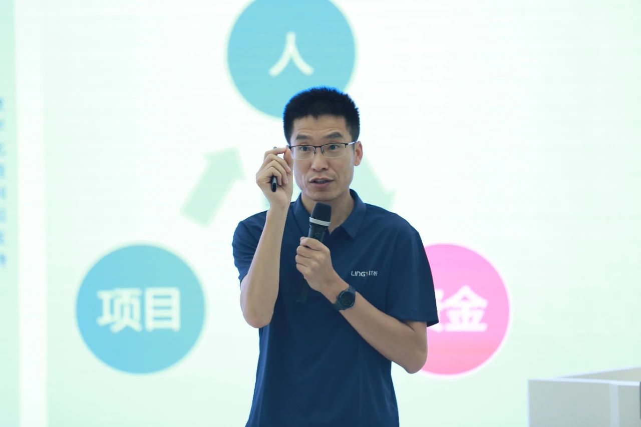 湖1.jpg
