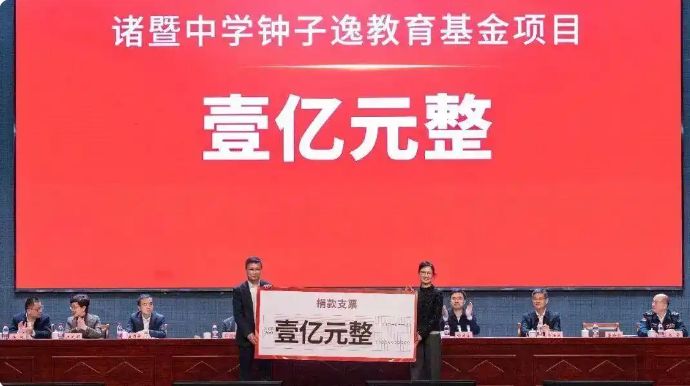 1764149948542062.jpg 777-1763898544864_transcode.jpg